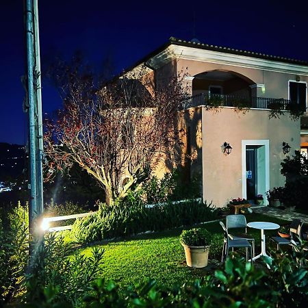 Montone  Ellebi B&B מראה חיצוני תמונה