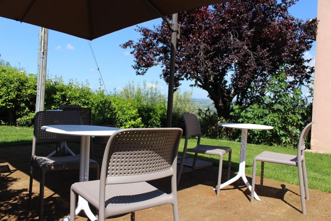 Montone  Ellebi B&B מראה חיצוני תמונה