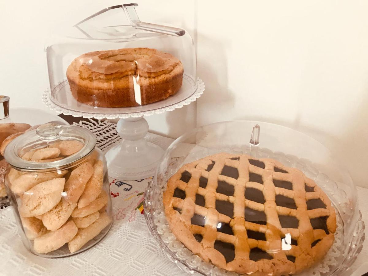 Montone  Ellebi B&B מראה חיצוני תמונה
