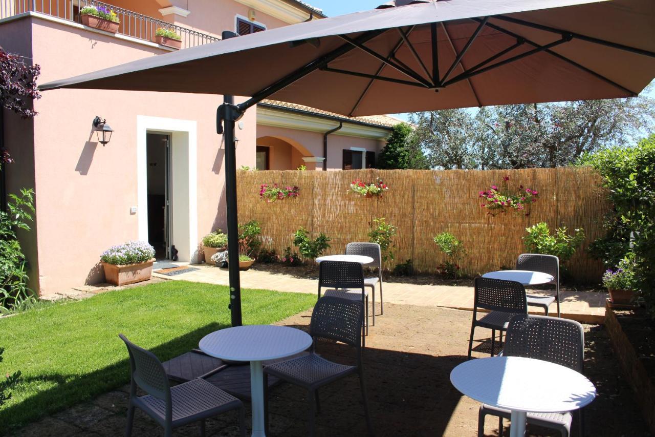 Montone  Ellebi B&B מראה חיצוני תמונה